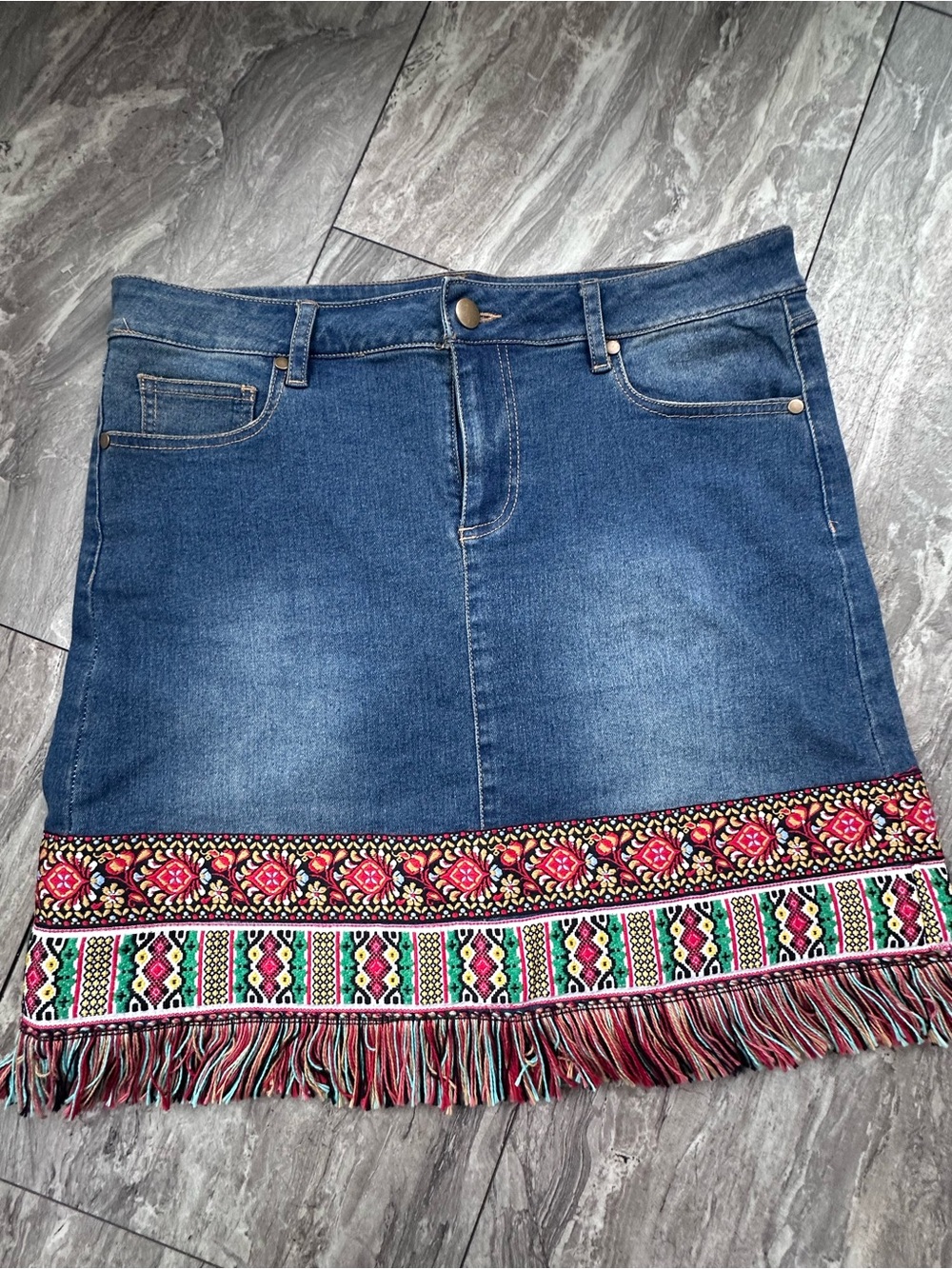 Cato Denim Skirt Womens Size 12 Blue Jean Skirt Embroidered Fringe Hem - Picture 1 of 7